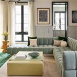 How to Choose the Perfect Showpiece for Your Living Room